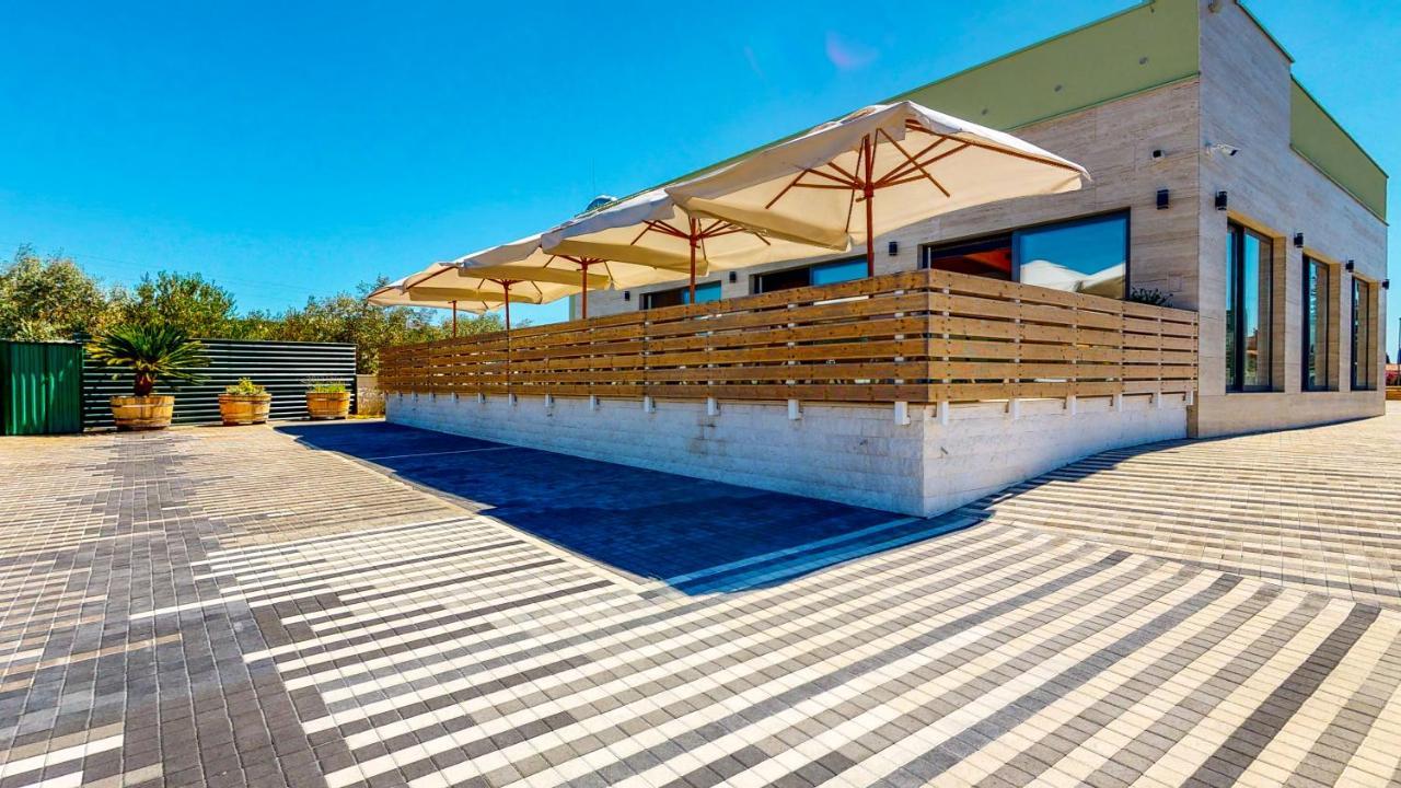 Apartmani Rubinic ตูรันญ์ ภายนอก รูปภาพ
