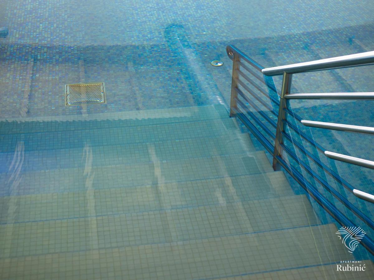 Apartmani Rubinic ตูรันญ์ ภายนอก รูปภาพ